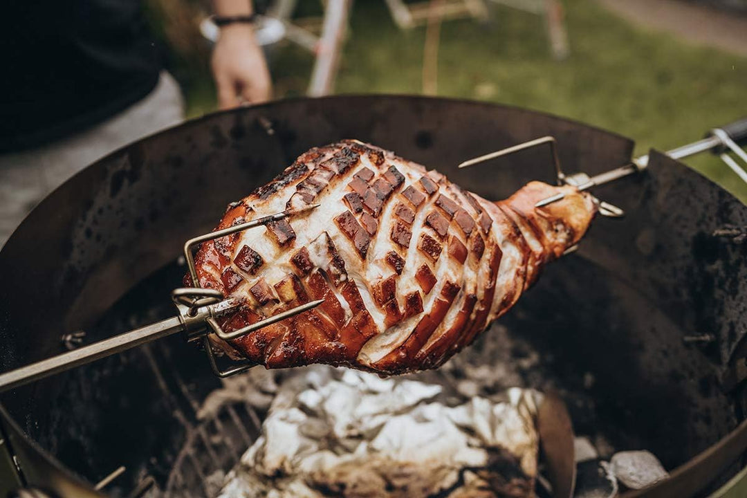 MOESTA-BBQ 10037 Rotisserie-Set für Smokin' PizzaRing – Elektrischer Spiessdreher für Kugelgrill 57/