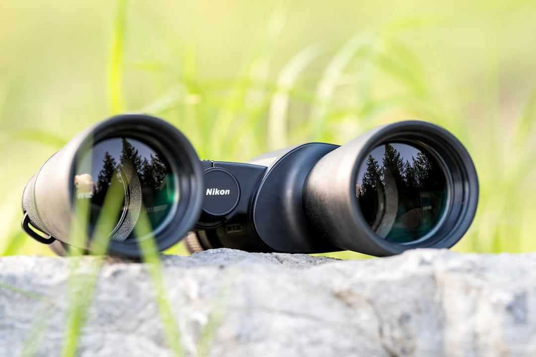 Nikon Action 10x42 Fernglas (leicht zu Tagen und zu bedienen, Gute räumliche Sicht, für Wanderungen,
