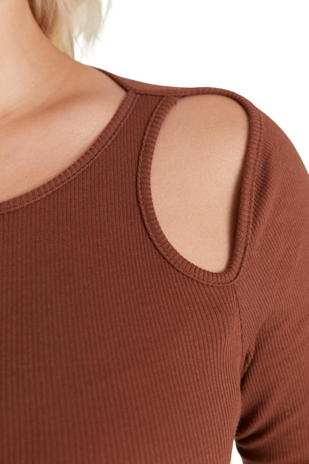 Trendyol Damen Bluse, schmal, figurbetont, Rundhalsausschnitt, Strick, Übergrösse Hemd 4XL Braun, 4X