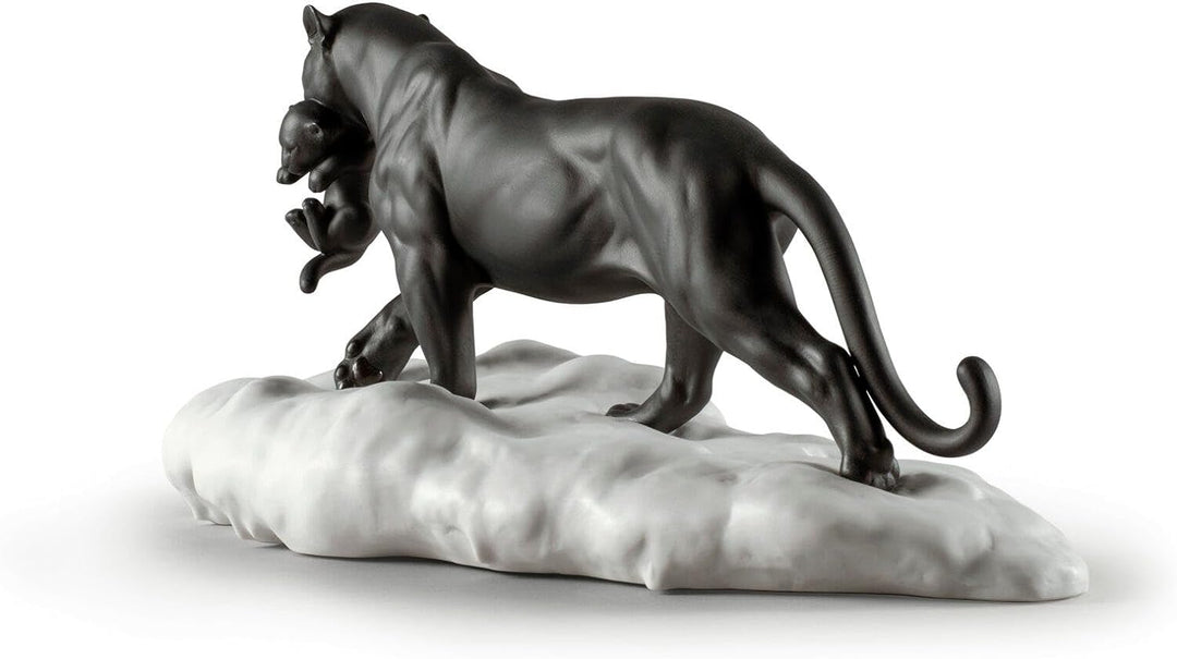 LLADRÓ Figur Schwarzer Panther Mit Welpe. Panther. Porzellan.
