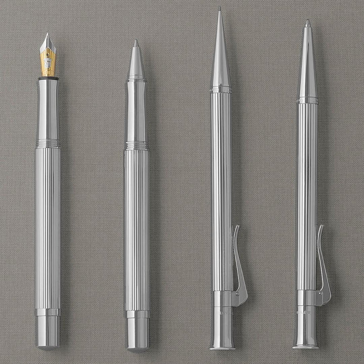 Graf von Faber-Castell 145561 - Füllfederhalter Classic, platiniert, Federbreite F