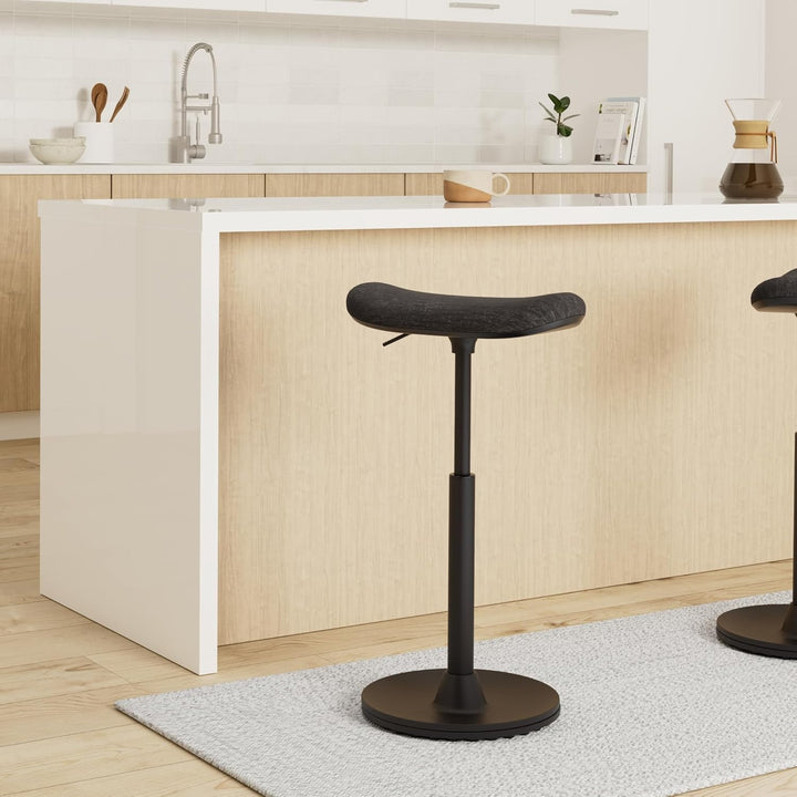 Topstar Sitness H2, Arbeitshocker, Stehhilfe, Drehhocker, Skateboardsitz, höhenverstellbar, Stoffbez