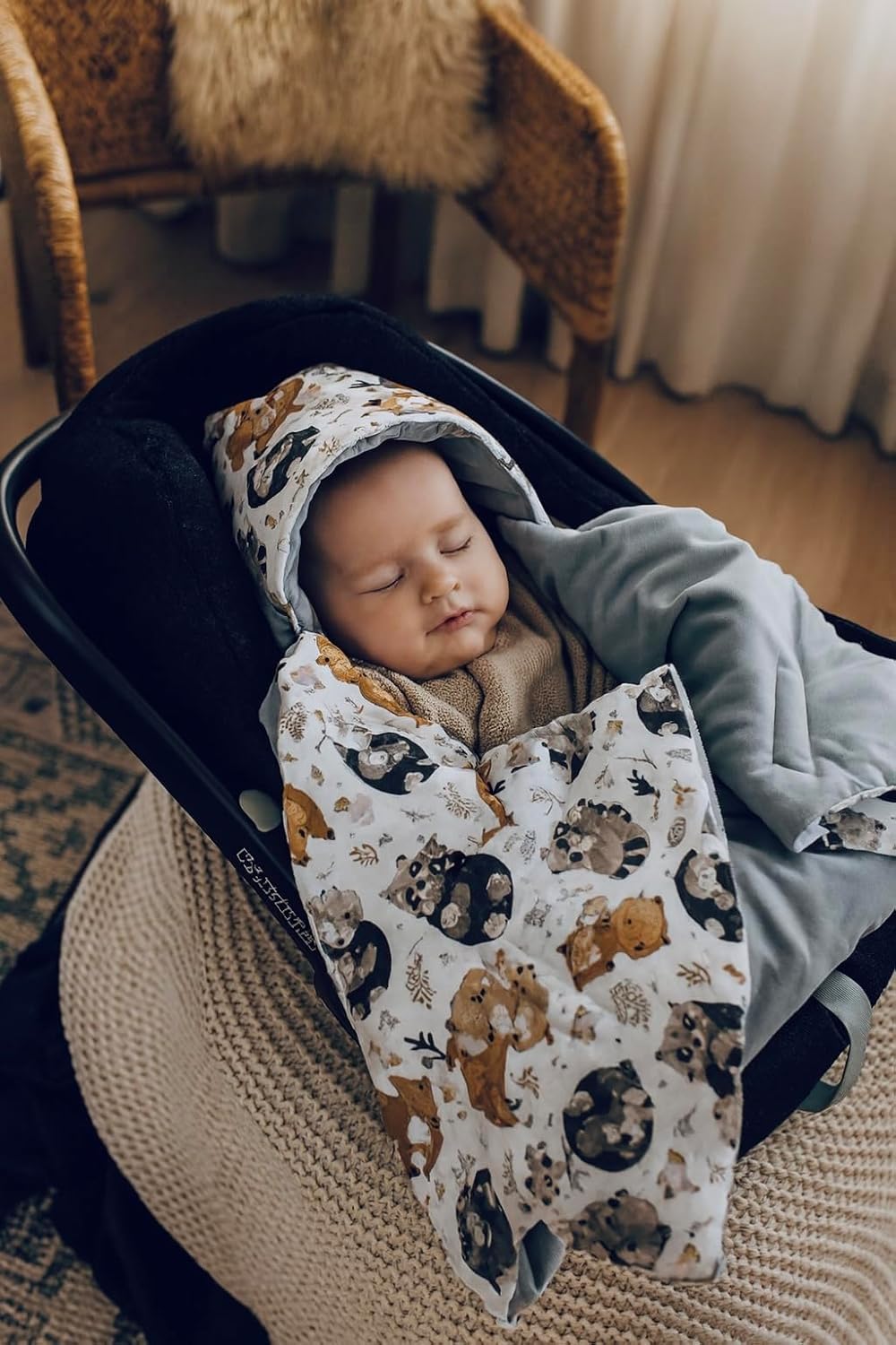 BABEES© Wattierte Velvet Winter Einschlagdecke mit Füllung für Babyschale Autositz, Universal,Baby D
