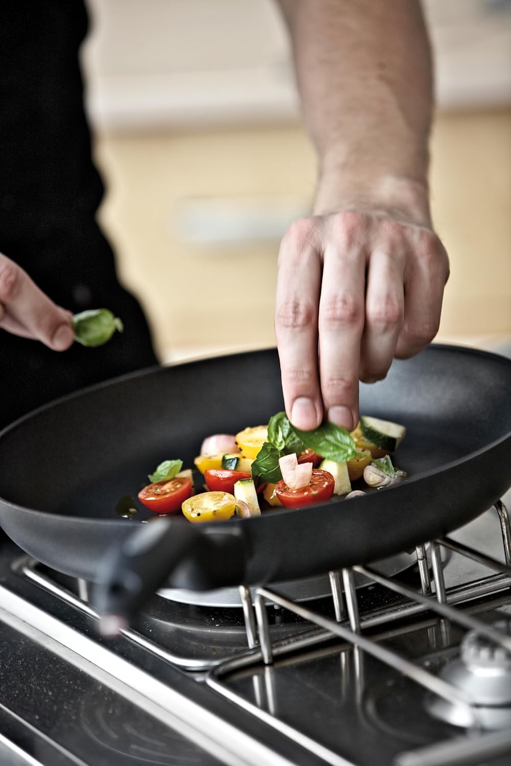 SCANPAN IQ Bratpfanne 32 cm | Multifunktionale Pfanne für alle Herdarten | Langlebige Stratanium Ant