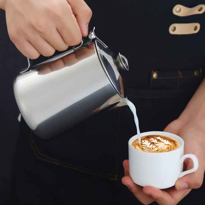Milchkännchen mit Deckel, 350ml Milchkännchen Edelstahl Kaffeekännchen Kännchen für Kaffee Sahnekänn