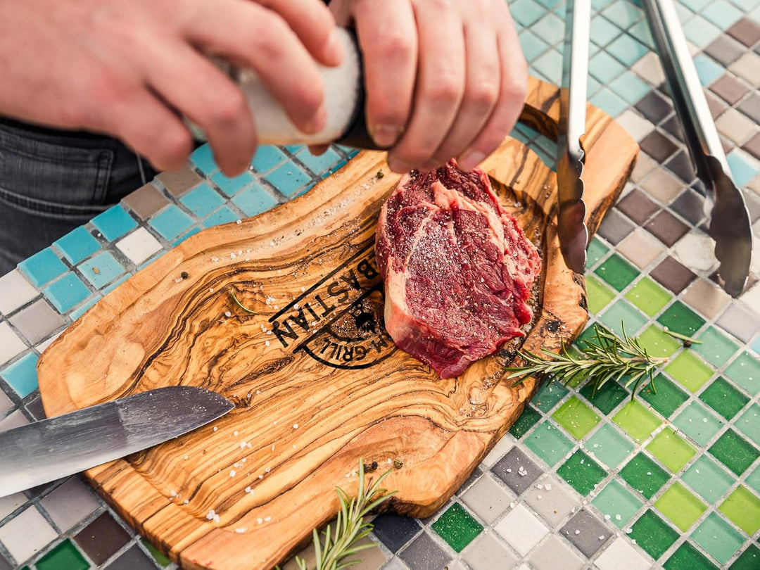 ROZTFYR Grillbrett Personalisiert | Schneidebrett Olivenholz | Männergeschenk Geburtstag | Grill Ges
