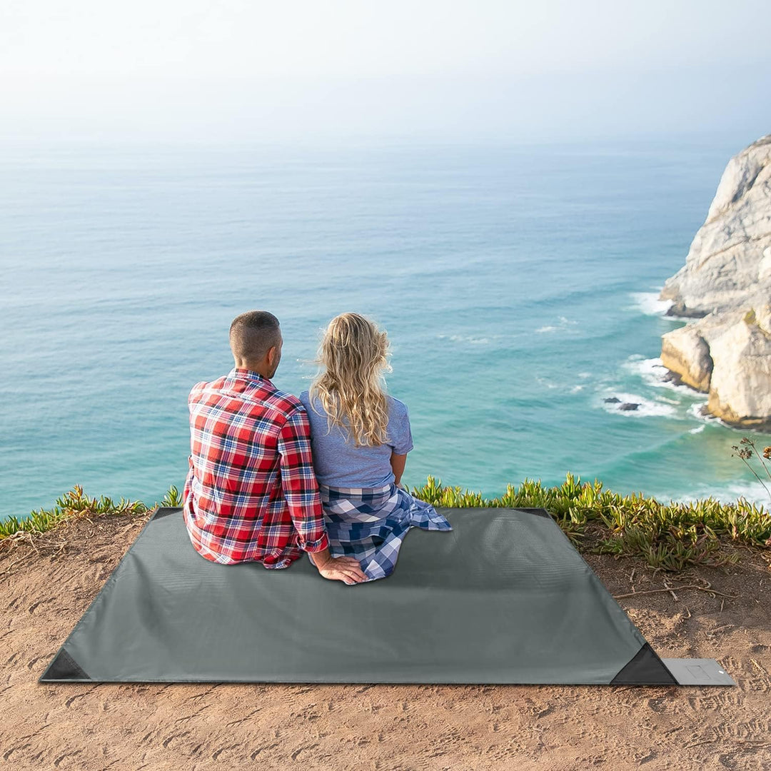 Odoland Picknickdecke 110 x 160 cm Stranddecke Sandabweisende Tragbare Camingmatte Ultraleicht Kompa