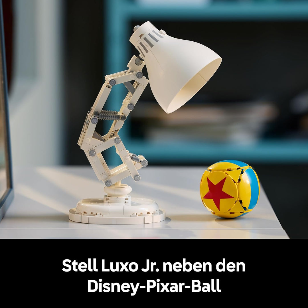 LEGO Ideas | Disney Pixar Set - Spielset mit Schreibtischlampe zum Bauen - Spielzeug für Erwachsene