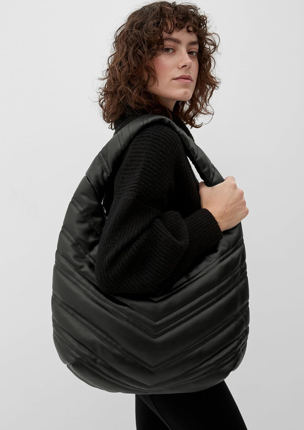s.Oliver Damen Hobo Bag, Schwarz, Einheitsgrösse EU