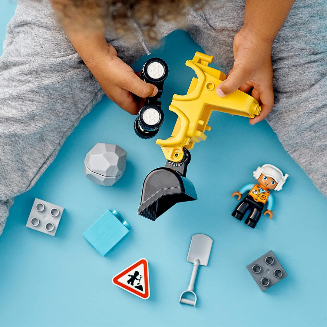 LEGO 10930 DUPLO Radlader, Spielzeug-Set mit Baufahrzeug für Kleinkinder ab 2 Jahren, Förderung der