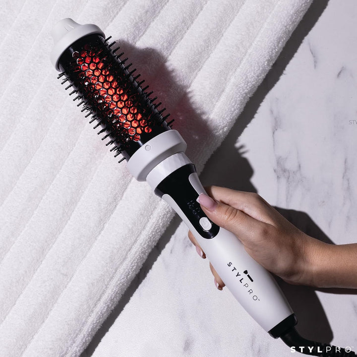 STYLPRO Thermobürste mit roten und nahen Infrarot-LEDs - 58 NIR + 84 rote LEDs, keramischer Zylinder