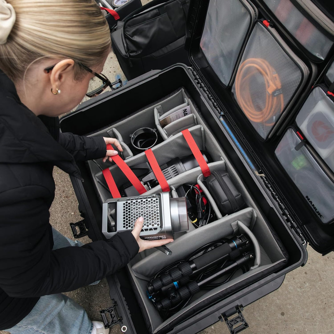 Nanuk 965 wasserdichte Handgepäcktasche mit Deckel-Organizer und gepolsterter Trennwand mit Rädern,
