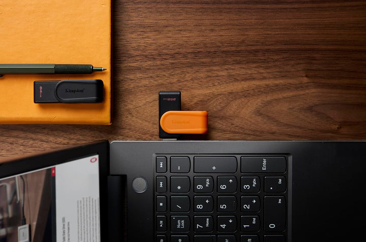 Kingston DataTraveler Exodia S USB-Stick - 128GB - USB 3.2 Gen 1 - USB Type A - Schwarz/Türkis - DTX
