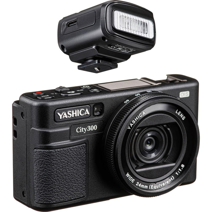 YASHICA City 300 Digitalkamera (schwarz) mit QuickFlash-Kamera-Taschenlampe