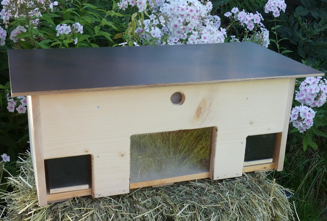 Igelfutterhaus mit Beobachtungsfenster 80cm x 40cm x 32cm Igelhotel 18mm Vollholz Witterungsbeständi