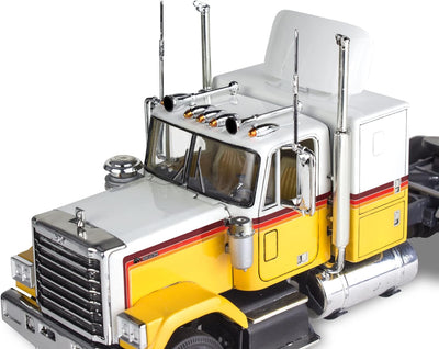 Revell USA Modellbausatz I Chevy Bison Semi Truck I Detailliertes Modell im Massstab 1:31 I 70 Teile