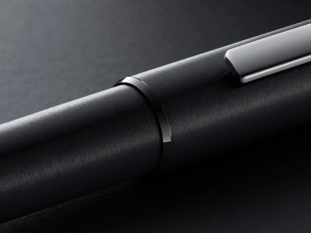 LAMY aion Füllhalter 077 - Füller aus eloxiertem Aluminium in der Farbe Schwarz mit gestrahltem Grif
