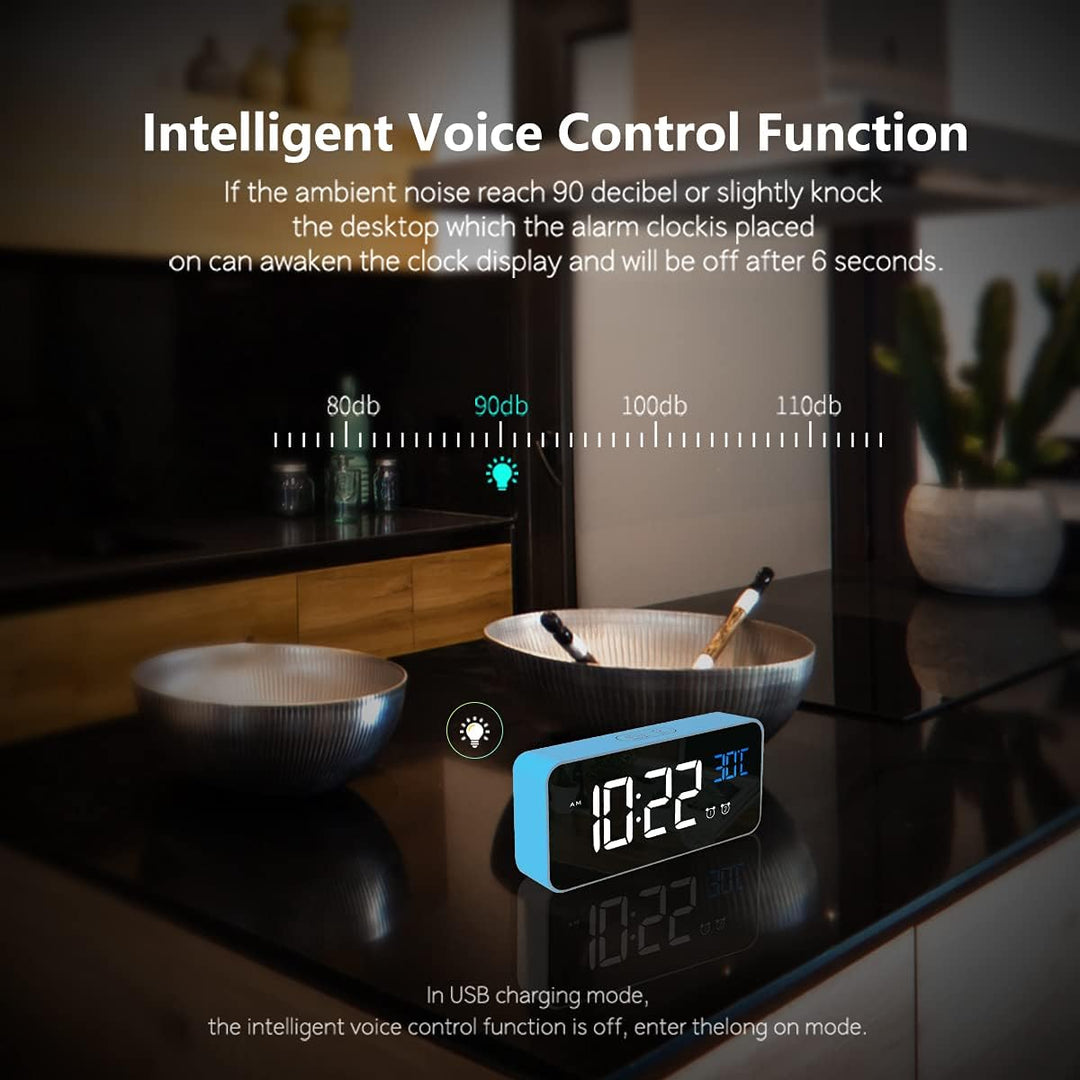 LATEC Digitaler Wecker mit Grosse LED Temperaturanzeige, Tischuhr mit 10 Musik, USB Ladeanschluss, 4