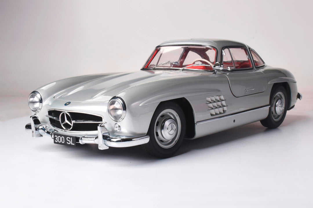 IXO Collections 1:8 IXO Mercedes 300 SL - Modellbau, Standmodellbau, hochwertiger Bausatz, Modellbau