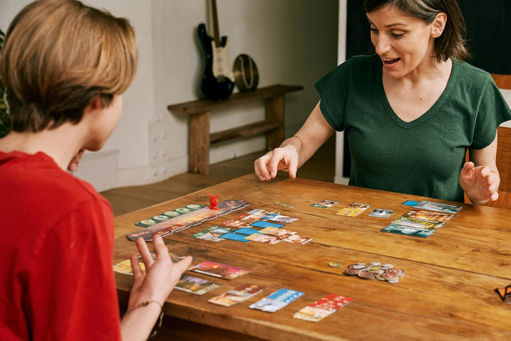 Asmodee 7 Wonders Duel, Grundspiel, Kennerspiel, Strategiespiel, 2 Spieler, ab 10+ Jahren, 30 Minute