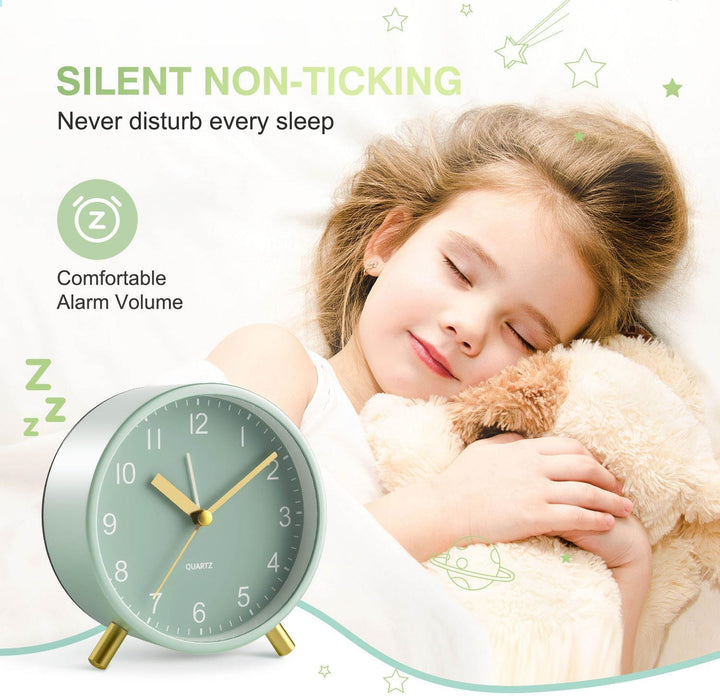 Analoger Wecker, Silent Non Ticking mit Nachtlicht, Modischer Runder Metall Wecker für Büro, Batteri