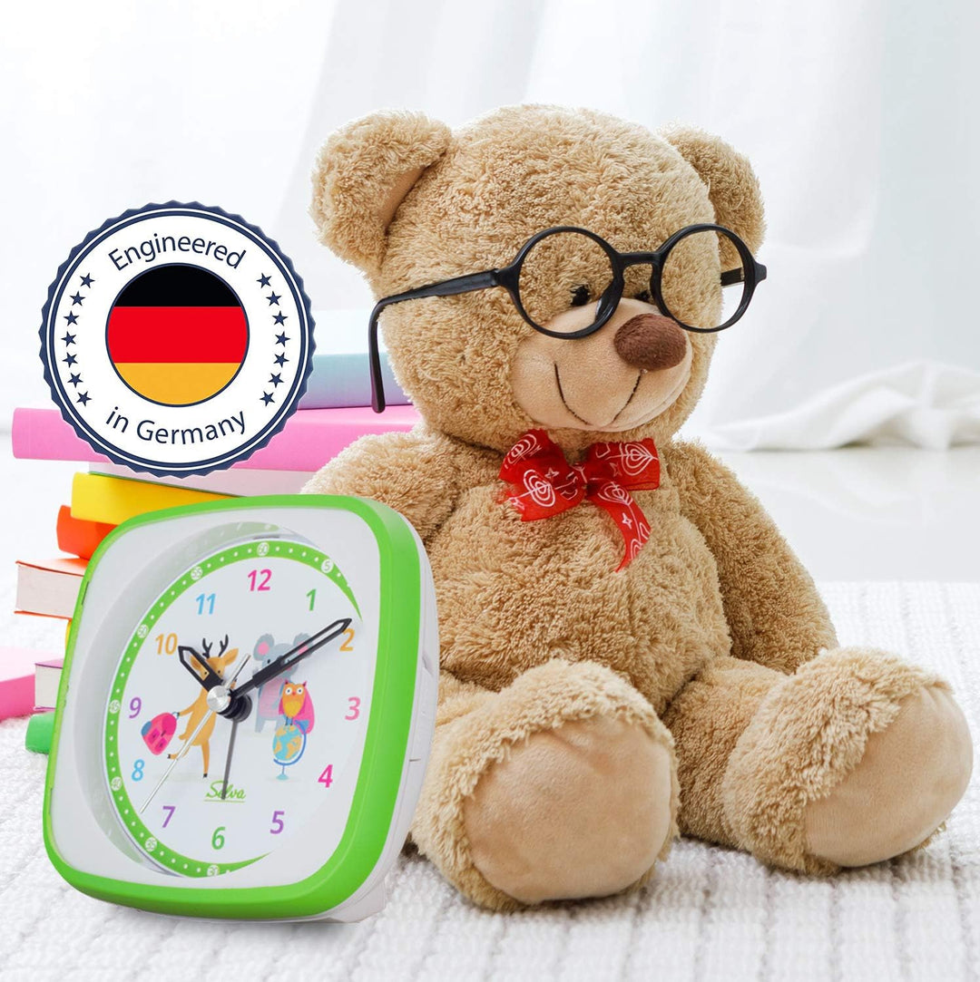 SELVA Quarzwecker für die Einschulung mit REH, Koala und Eule Motiv grün/weiss. Schleichende Sekunde