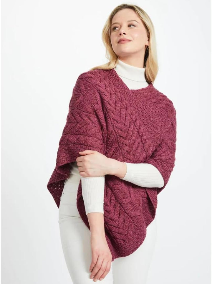 Aran Woollen Mills Superweicher Stilvoll Poncho aus 100% Merinowolle Einheitsgrösse Jam Red, Einheit