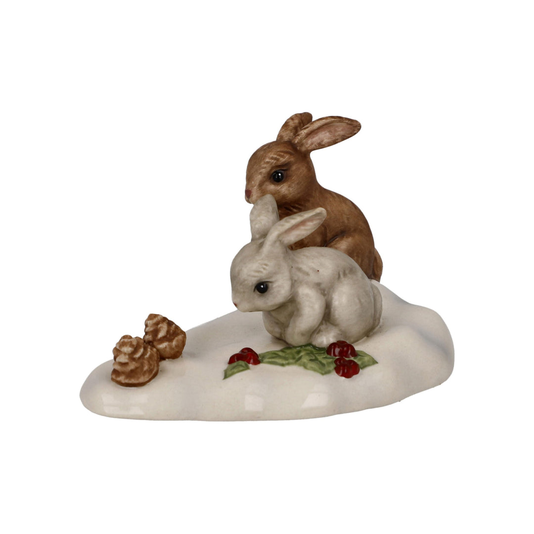 Goebel Weihnachtsfigur Winterwald auf Futtersuche, aus Porzellan gefertigt, Höhe: 5cm, 66-704-20-1
