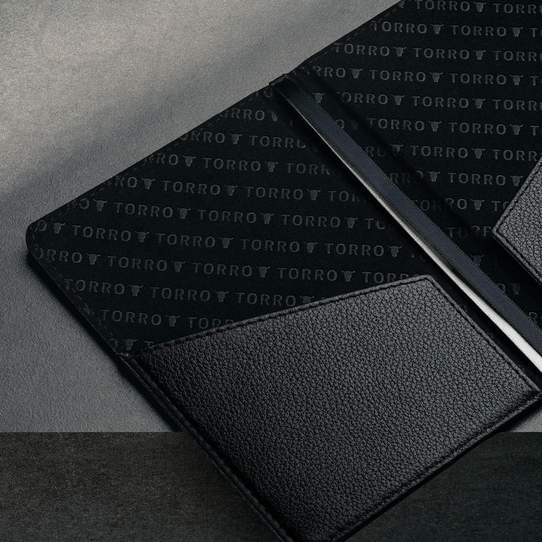 TORRO Reisepass Schutzhülle - Reisepasshülle aus echtem Leder mit elastischem Verschlussband Einheit