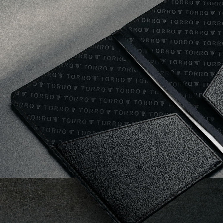 TORRO Reisepass Schutzhülle - Reisepasshülle aus echtem Leder mit elastischem Verschlussband Einheit
