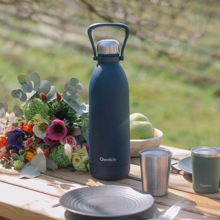 QWETCH - Isothermische Flasche - Titan Granite Blau 1,5L - 48h kalt & 16h heiss - BPA frei, wasserdi