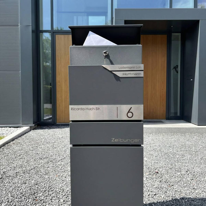 Metzler Standbriefkasten freistehend in Anthrazit RAL 7016 für 2 Parteien mit Zeitungsfach - Zwei Na