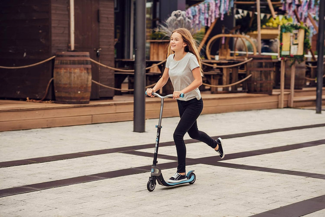 GLOBBER Flow Foldable 125 – Tretroller, 125 mm, ABEC 5, höhenverstellbar, Klappmechanismus schwarz-g
