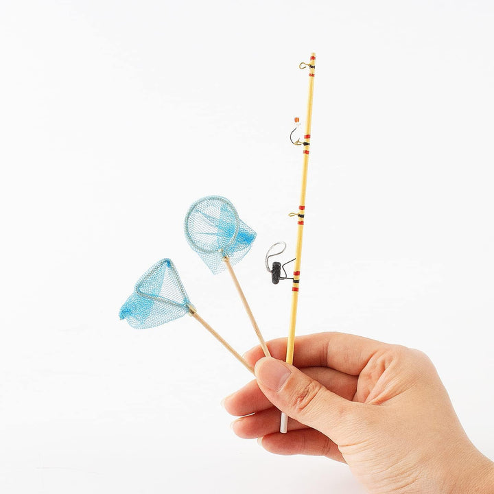 Super Idee Miniatur Angelrute Set 11er Set Angelstuhl Fischernetz Strohhut Fischschale mit Fischer A