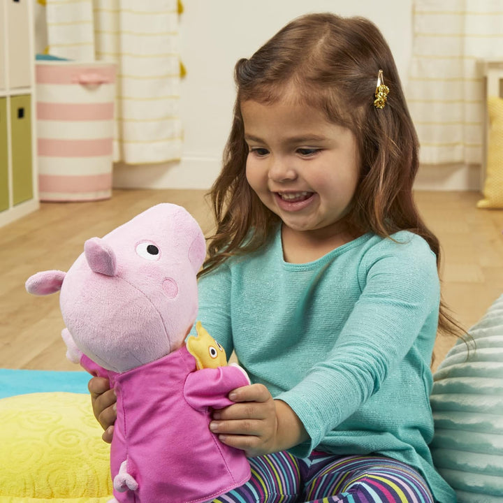 Peppa Pig F3777 Bear Peppa's Bedtime Schlaflieder singende Plüschpuppe mit Teddybär-Zubehör, 3 Liede