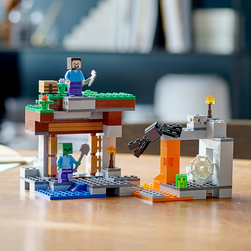 LEGO Minecraft Die verlassene Mine Bauset, Zombiehöhle mit Figuren: Schleim, Steve und Spinne 21166