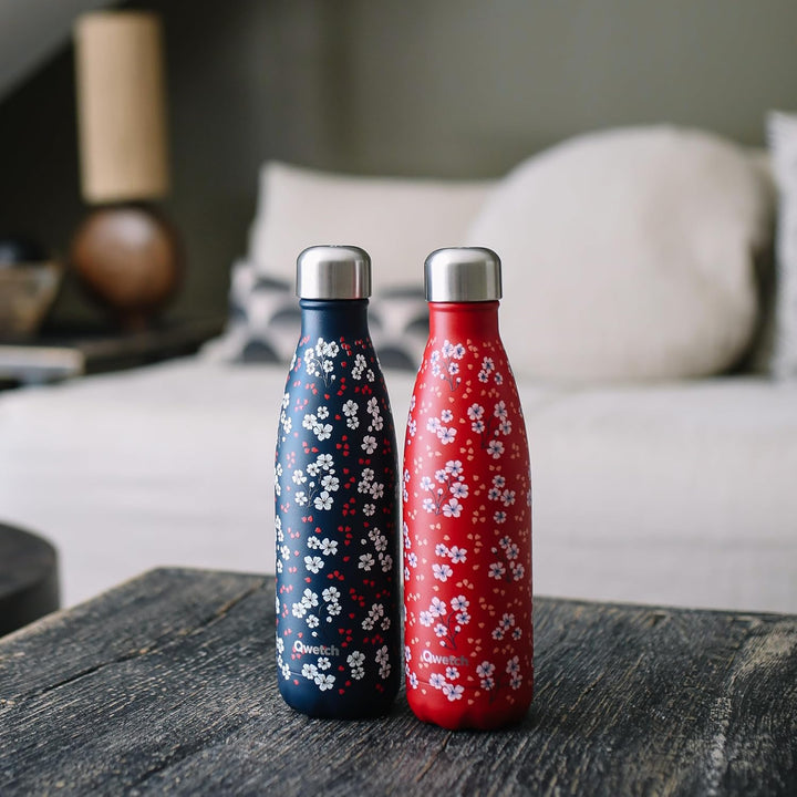 QWETCH - Isothermische Originals Flasche - Hanami Blau 500ml - Nomadische Edelstahlflasche - 24h Kal