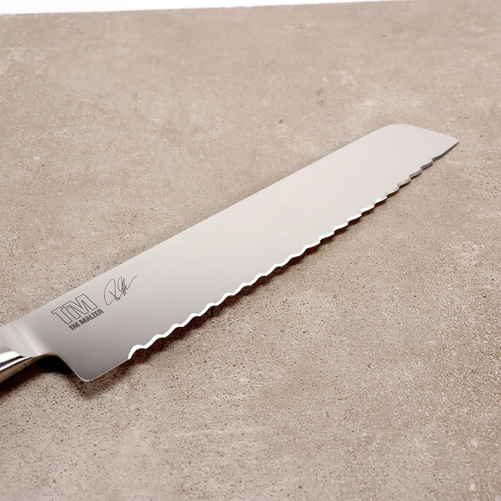 Kai Shun Tim Mälzer Kamagata | Brotmesser TMK-0705 23 cm Edelstahlklinge mit Wellenschliff | + gross