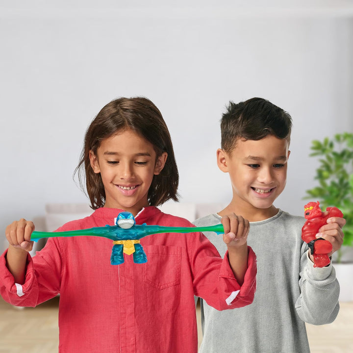 Heroes of Goo Jit Zu Stretch Striker – Versus-Packung, Packung mit 2 Figuren, Dehnbare Actionfiguren