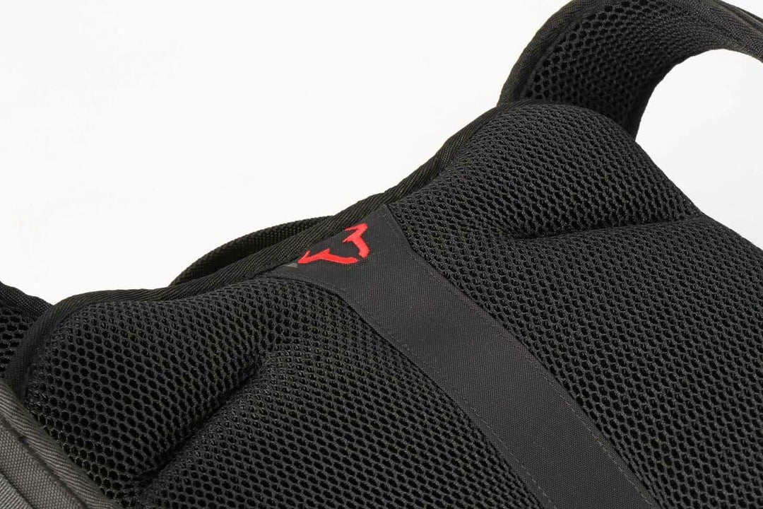 PRO Cosmo Backpack 16l. Black/Anthracite.