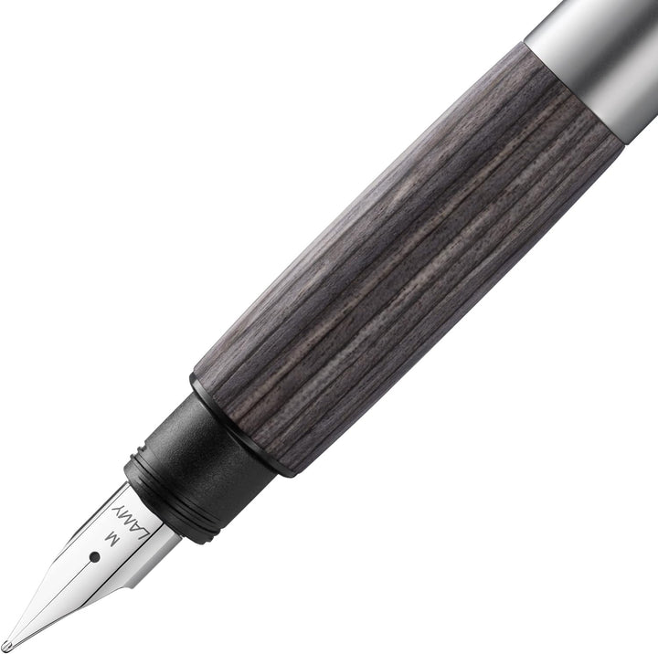 LAMY accent Füllhalter 096 – Füller aus Aluminium mit austauschbarem Griffstück aus braunem Holz und