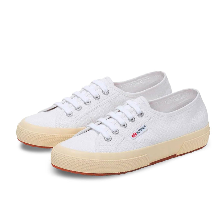Superga 2750-Cotu Classic, Unisex-Erwachsene Low-Top Sneaker 38 EU Weiss Gebrochenes Weiss, 38 EU We