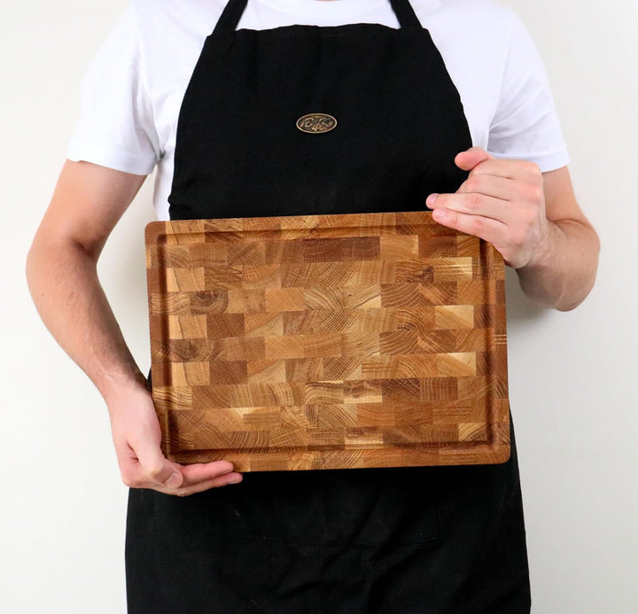 B4K® 35х25х4cm Küchenbrett aus Eiche Stirnholz | Antibakterielles Hirnholzbrett mit Griffen, Silikon