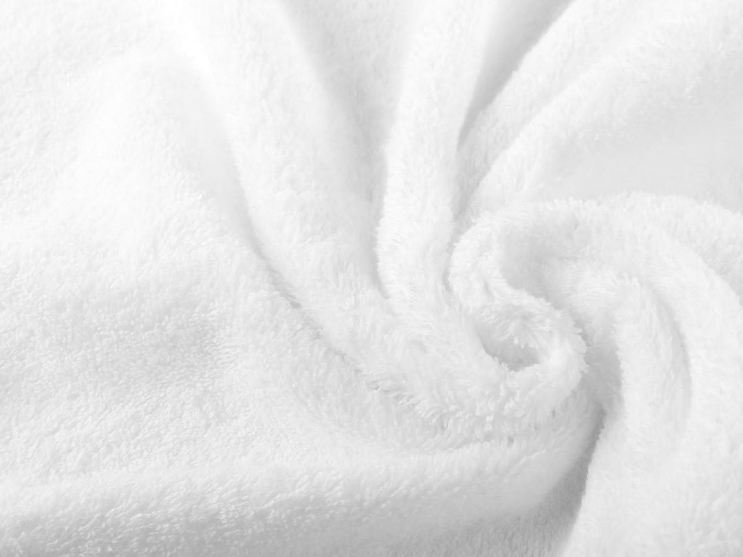 herzbach home Premium Badetuch 100 x 150 cm (weiss) – Grosses, weiches & saugstarkes Badehandtuch in