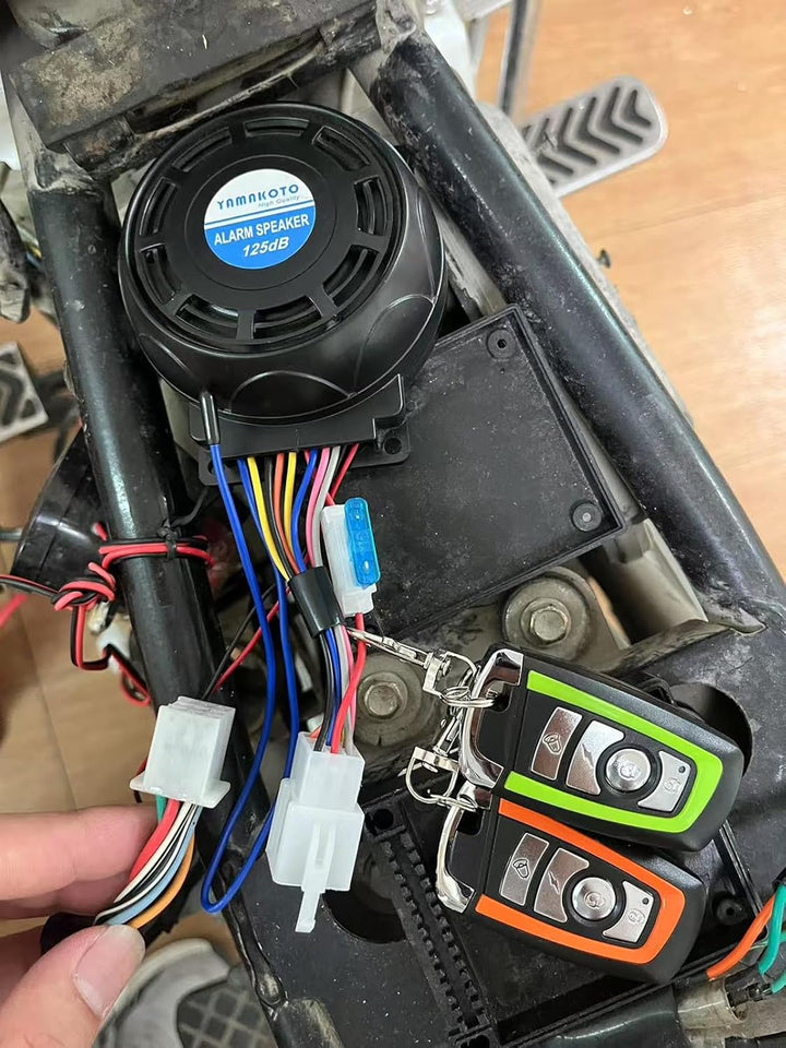 Rupse Motorrad Alarm 125dB, Motorrad Alarmanlage mit Start und Stoppfunktion, 2 Fernbedienung, draht