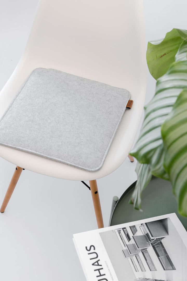 Miqio Design Sitzkissen Rechteckig aus Filz mit Antirutschnoppen | Nachhaltig aus recycelten PET Fla