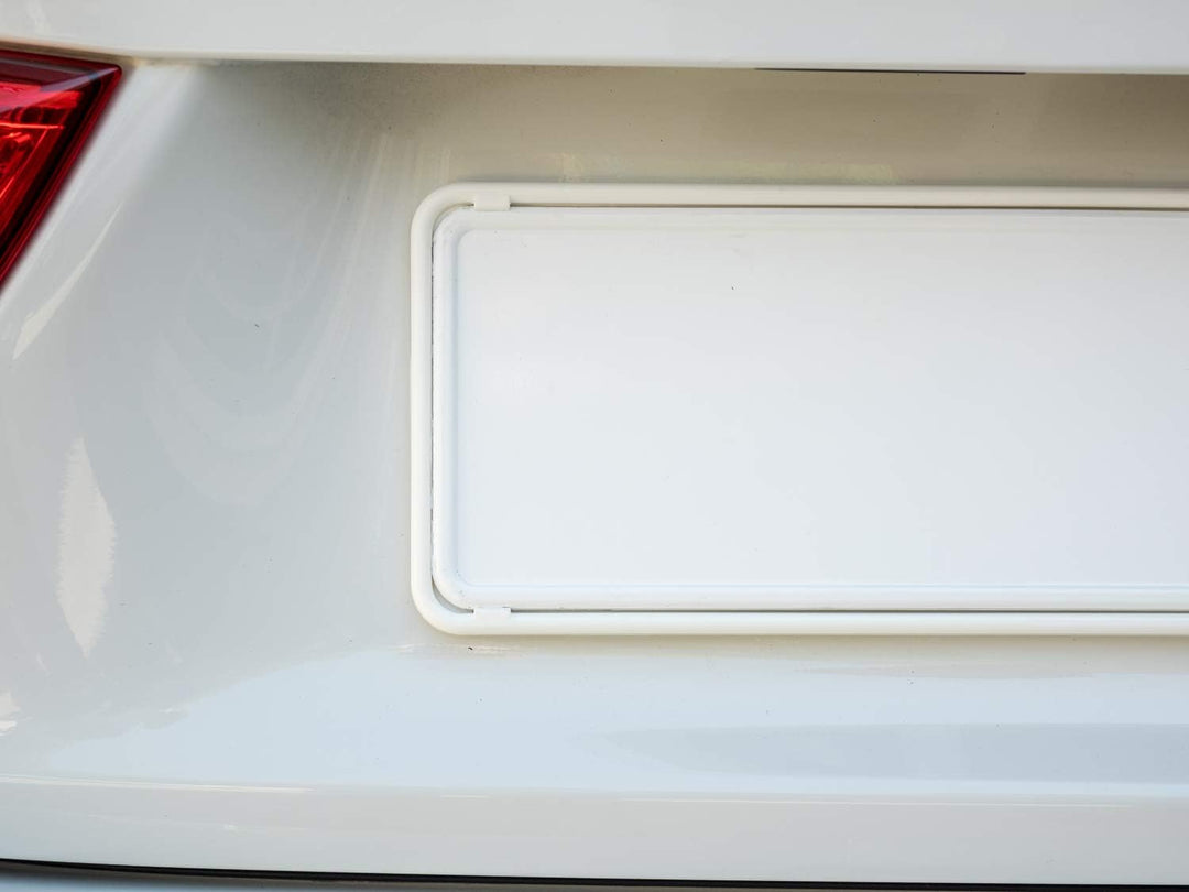 EUROSNAP Auto Kennzeichenhalter Weiss 2er Set Inklusive Montageanleitung - für Deutschland - Dezente
