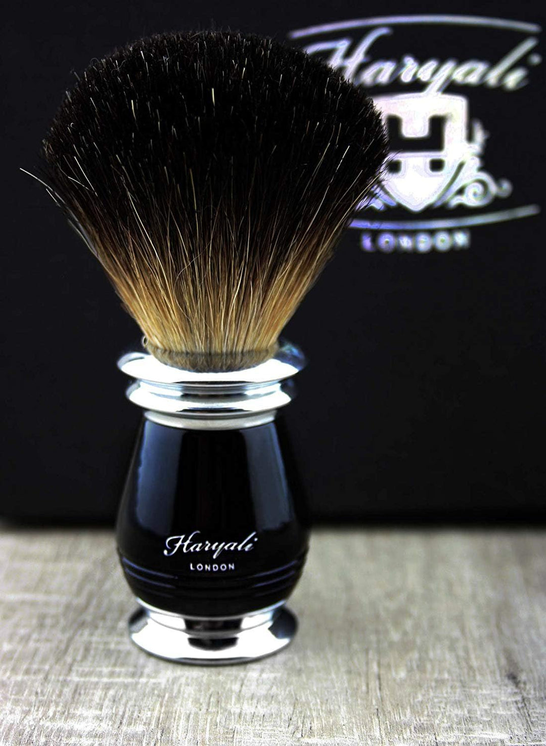 Haryali London Black Luxury Herren Rasierset 5 Edge Rasiermesser, Rasierpinsel, Rasierständer und Al