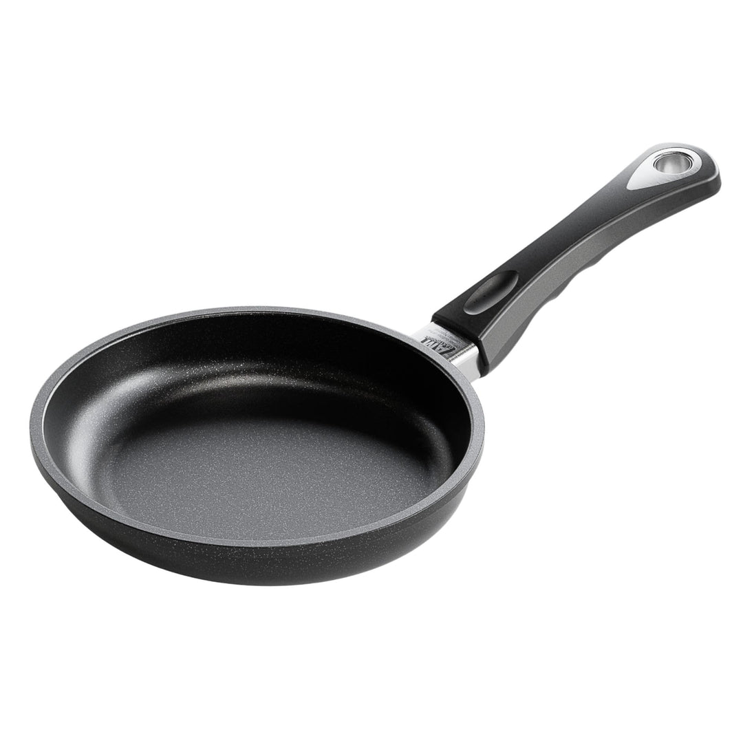 AMT Gastroguss Bratpfanne 20 cm Ø Schwenkpfanne 4 cm hoch, fester Stiel, induktionsgeeignet, Lotan®
