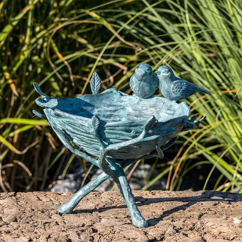 IDYL Bronze-Skulptur Zwei Vögel auf einem Vogelnest | 19x31x37 cm | Tierfigur aus Bronze handgeferti